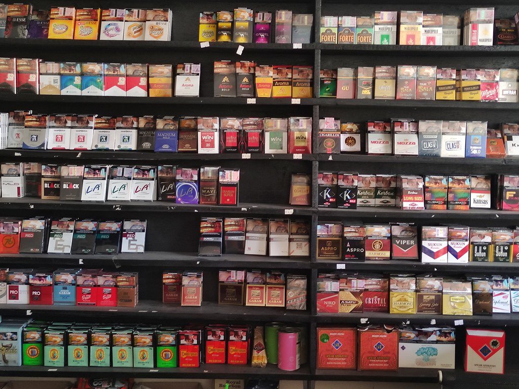 Alasan Orang Miskin Lebih Pilih Beli Rokok Dibanding Beras untuk kebutuhan