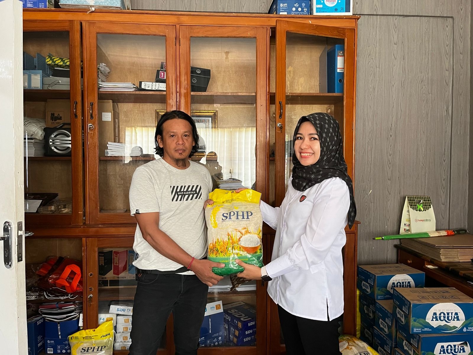 Peduli, Polres Palopo Bagikan Neras ke Media sebagai Bentuk Mitra