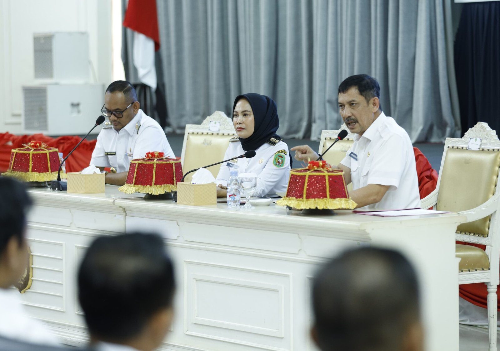 Penuh Senyum Penampilan Naili saat Pertama Kali Duduk di Kursi Wali Kota Palopo